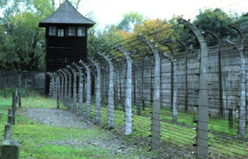 auschwitz90-04c