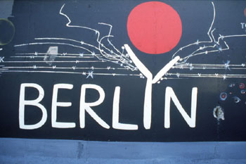 berlinwall90-01c